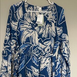 H&M NWT Mama tie-belt crêpe flowy Blue and White Patterned Dress